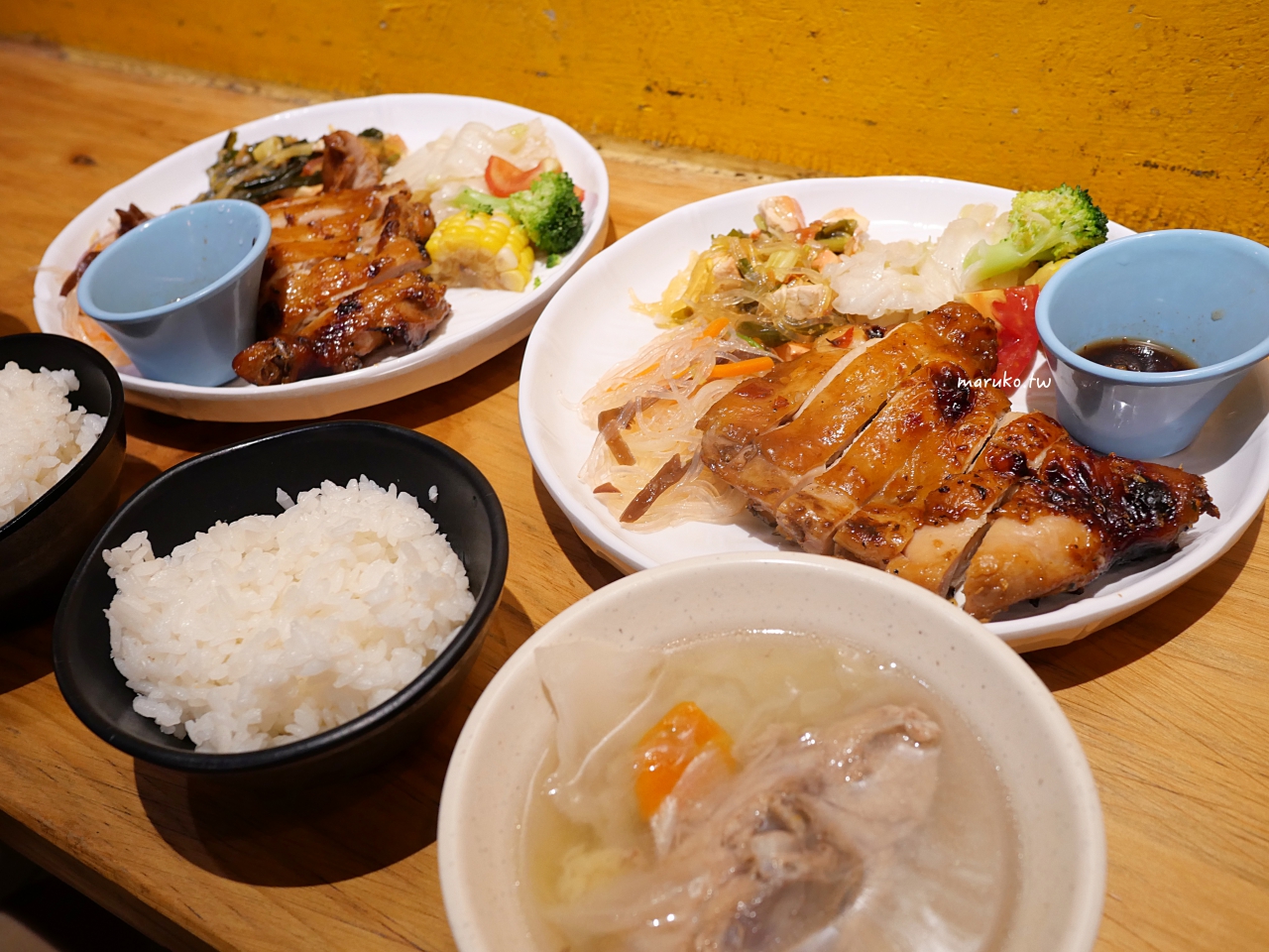 【台北】壹森泰食堂 在地20年老店，泰式烤雞腿是招牌，白飯、雞湯吃到飽！ @Maruko(丸子)與美食有個約會