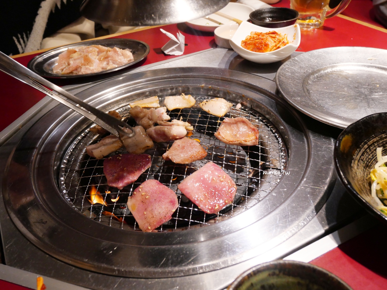 【大阪難波美食】燒肉傳說：一個人也能吃！不吃牛也有「豬、雞燒肉套餐」，單人友善餐廳推薦 @Maruko(丸子)與美食有個約會