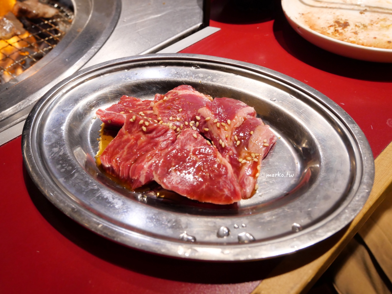 【大阪難波美食】燒肉傳說：一個人也能吃！不吃牛也有「豬、雞燒肉套餐」，單人友善餐廳推薦 @Maruko(丸子)與美食有個約會