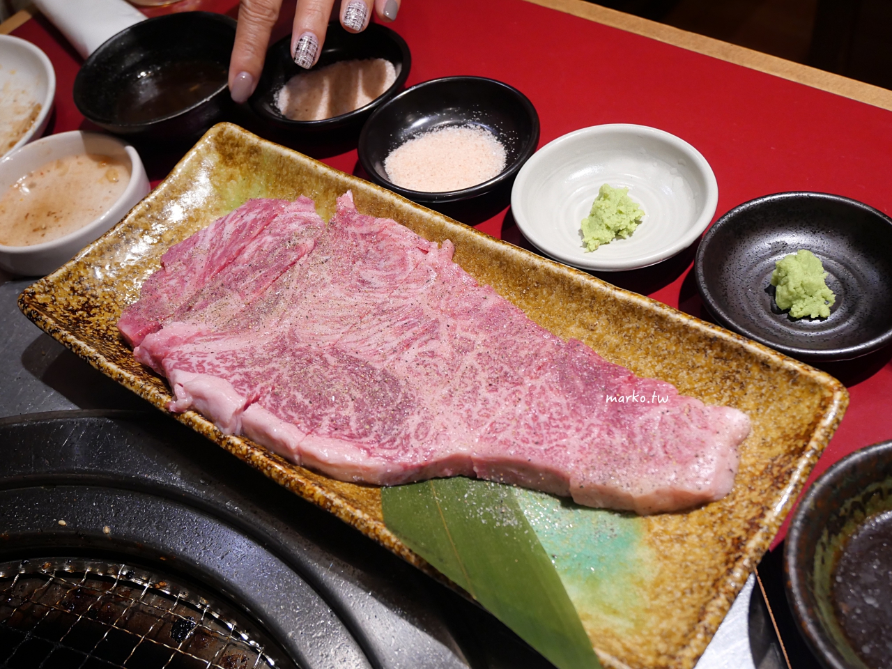 【大阪難波美食】燒肉傳說：一個人也能吃！不吃牛也有「豬、雞燒肉套餐」，單人友善餐廳推薦 @Maruko(丸子)與美食有個約會