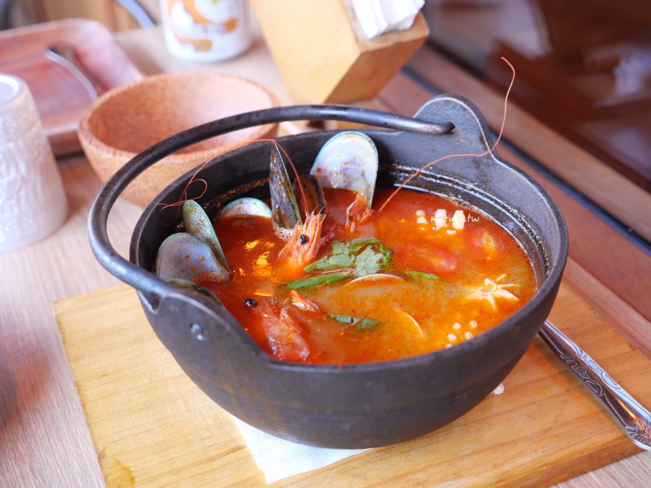 【台北】ABV 南洋餐酒館 集合東南亞印尼、菲律賓、新加坡、泰式料理等風味料理餐廳，宵夜續攤推薦！ @Maruko(丸子)與美食有個約會