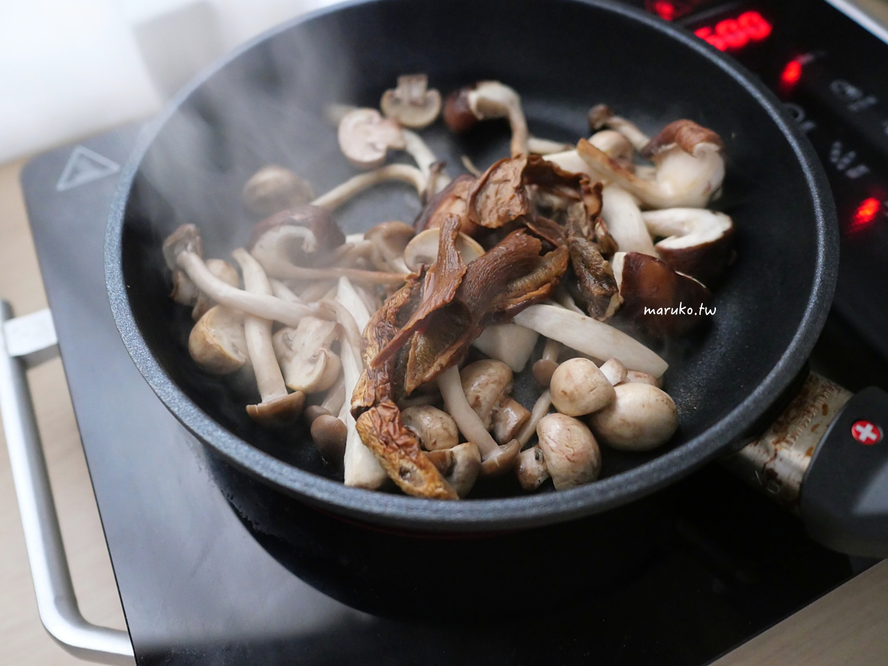 【食譜】森森采食 皇嘉冷壓初榨橄欖油與歐嘉冷壓初榨橄欖油，二道橄欖油開胃菜運用分享！ @Maruko(丸子)與美食有個約會