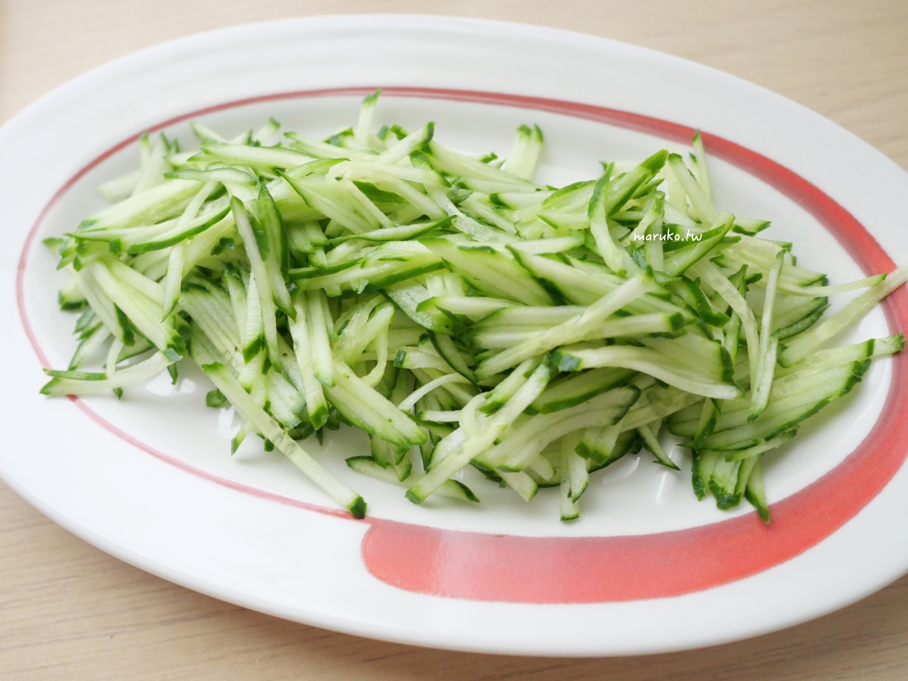 口水雞食譜｜舒肥雞胸版本免開火做法，桃屋麻辣香油快速調醬（涼拌雞胸肉做法） @Maruko(丸子)與美食有個約會