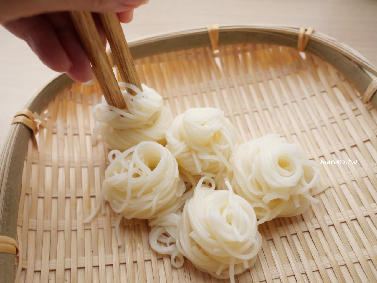 【食譜】日式冷麵 用柚子醬油做冷沾麵，夏天這樣吃清爽又低熱量！ @Maruko(丸子)與美食有個約會