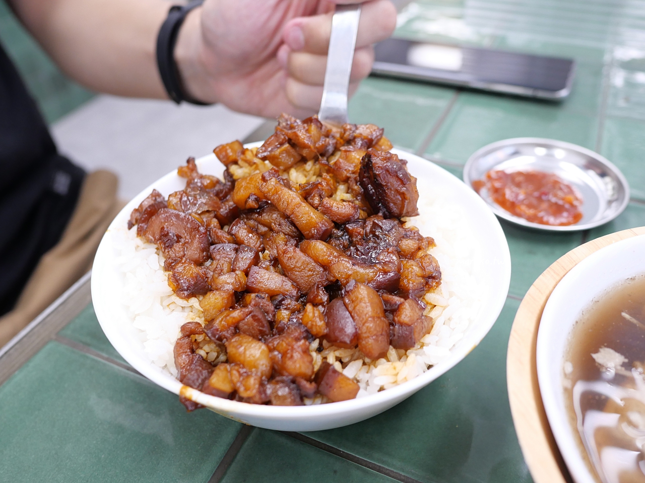 【台北】樂天羊肉 新潮羊肉湯專賣店加湯免費，加點魯肉飯只要10元！ @Maruko(丸子)與美食有個約會