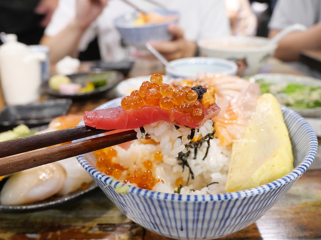 【永和美食】一樂漁場 滿滿好料海鮮丼專賣店,生魚丼、熟食丼、炙燒丼超過20種! @Maruko(丸子)與美食有個約會 【永和美食】一樂漁場 滿滿好料海鮮丼專賣店,生魚丼、熟食丼、炙燒丼超過20種! @Maruko(丸子)與美食有個約會