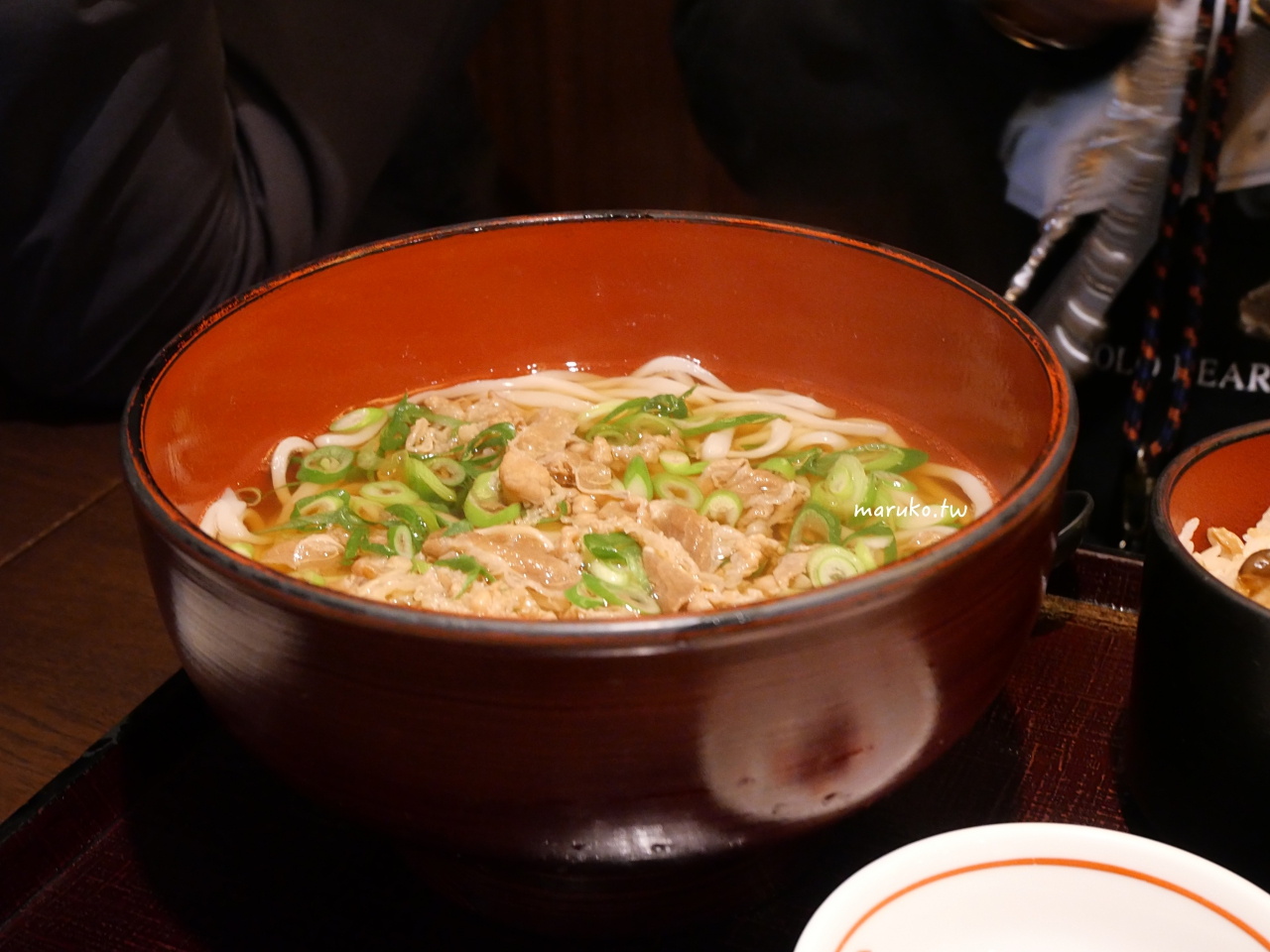 【京都嵐山美食】嵐山うどん｜手擀自家製烏龍麵、附中文菜單！嵯峨嵐山站必吃推薦 @Maruko(丸子)與美食有個約會