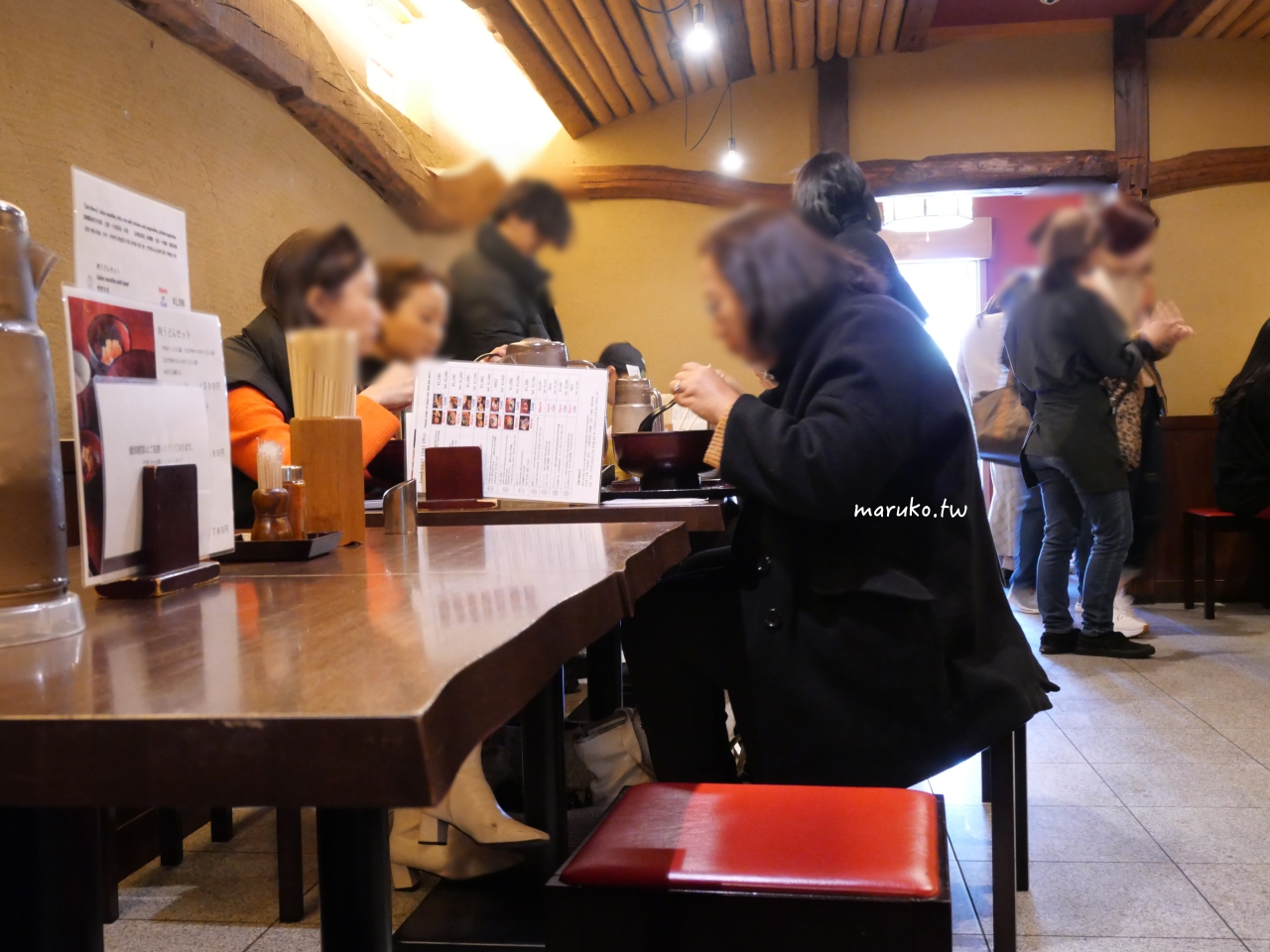 【京都嵐山美食】嵐山うどん｜手擀自家製烏龍麵、附中文菜單！嵯峨嵐山站必吃推薦 @Maruko(丸子)與美食有個約會