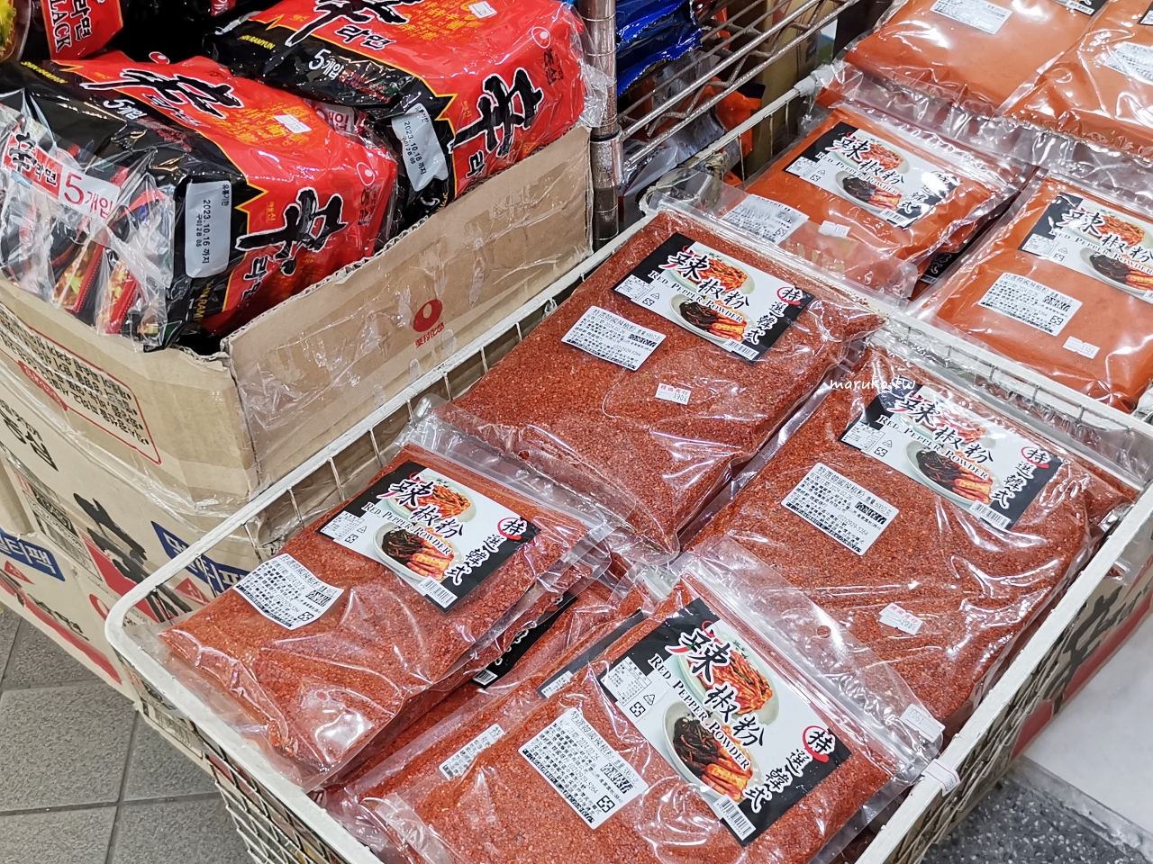 【新北永和】一秒到韓國！永和中興街最齊全超市進口食品、器具、泡麵一次買齊！ @Maruko(丸子)與美食有個約會