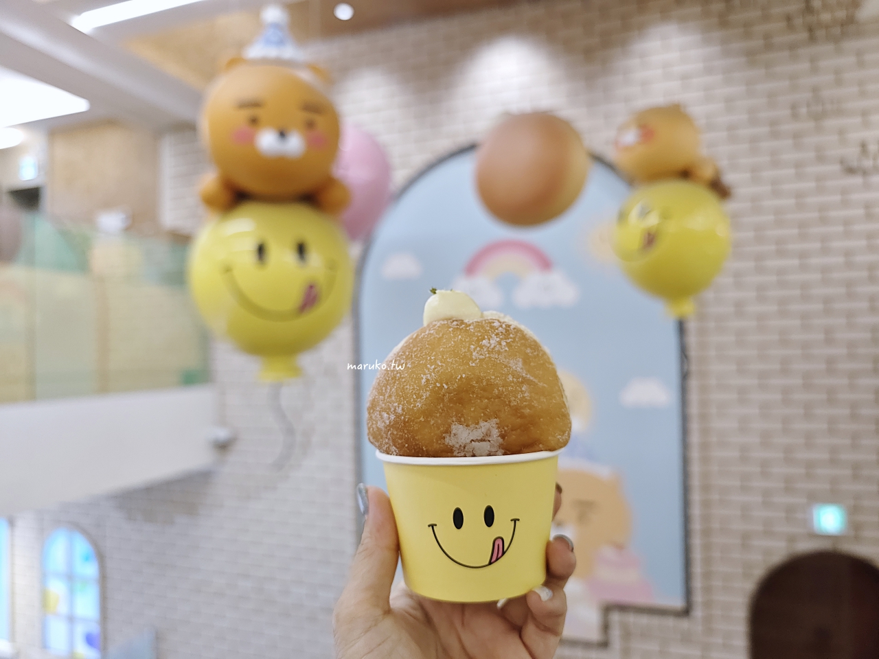 【首爾】KAKAO FRIENDS X Knotted 甜甜圈咖啡廳超萌登場,就在江南旗艦店3樓! @Maruko(丸子)與美食有個約會 【首爾】KAKAO FRIENDS X Knotted 甜甜圈咖啡廳超萌登場,就在江南旗艦店3樓! @Maruko(丸子)與美食有個約會