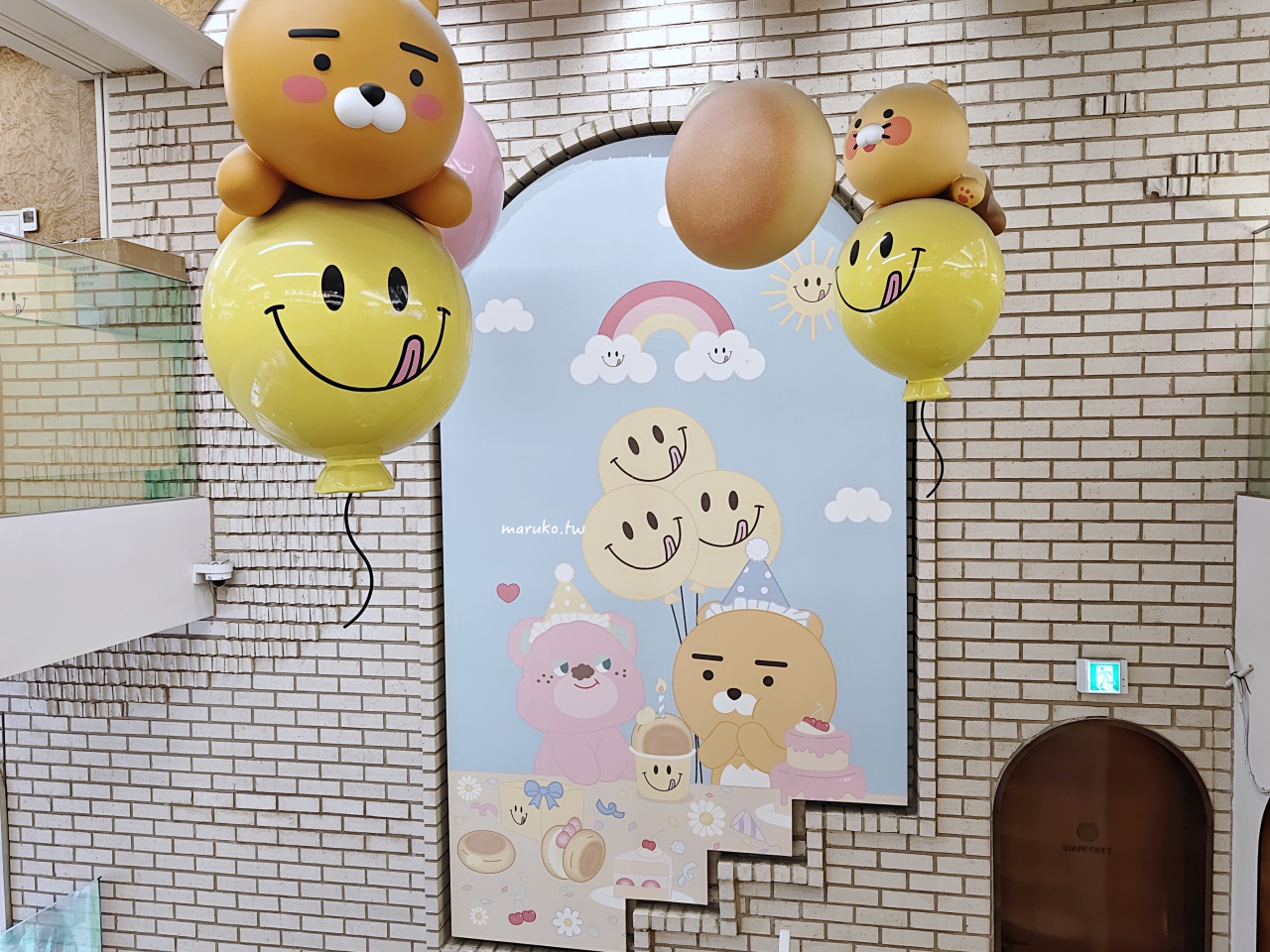 【首爾】KAKAO FRIENDS X Knotted 甜甜圈咖啡廳超萌登場,就在江南旗艦店3樓! @Maruko(丸子)與美食有個約會 【首爾】KAKAO FRIENDS X Knotted 甜甜圈咖啡廳超萌登場,就在江南旗艦店3樓! @Maruko(丸子)與美食有個約會
