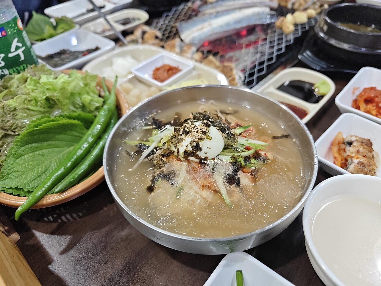 【弘大站美食推薦】首爾必吃風川鰻魚!現殺現烤活鰻魚,多種包生菜吃法一次滿足 @Maruko(丸子)與美食有個約會 【弘大站美食推薦】首爾必吃風川鰻魚!現殺現烤活鰻魚,多種包生菜吃法一次滿足 @Maruko(丸子)與美食有個約會