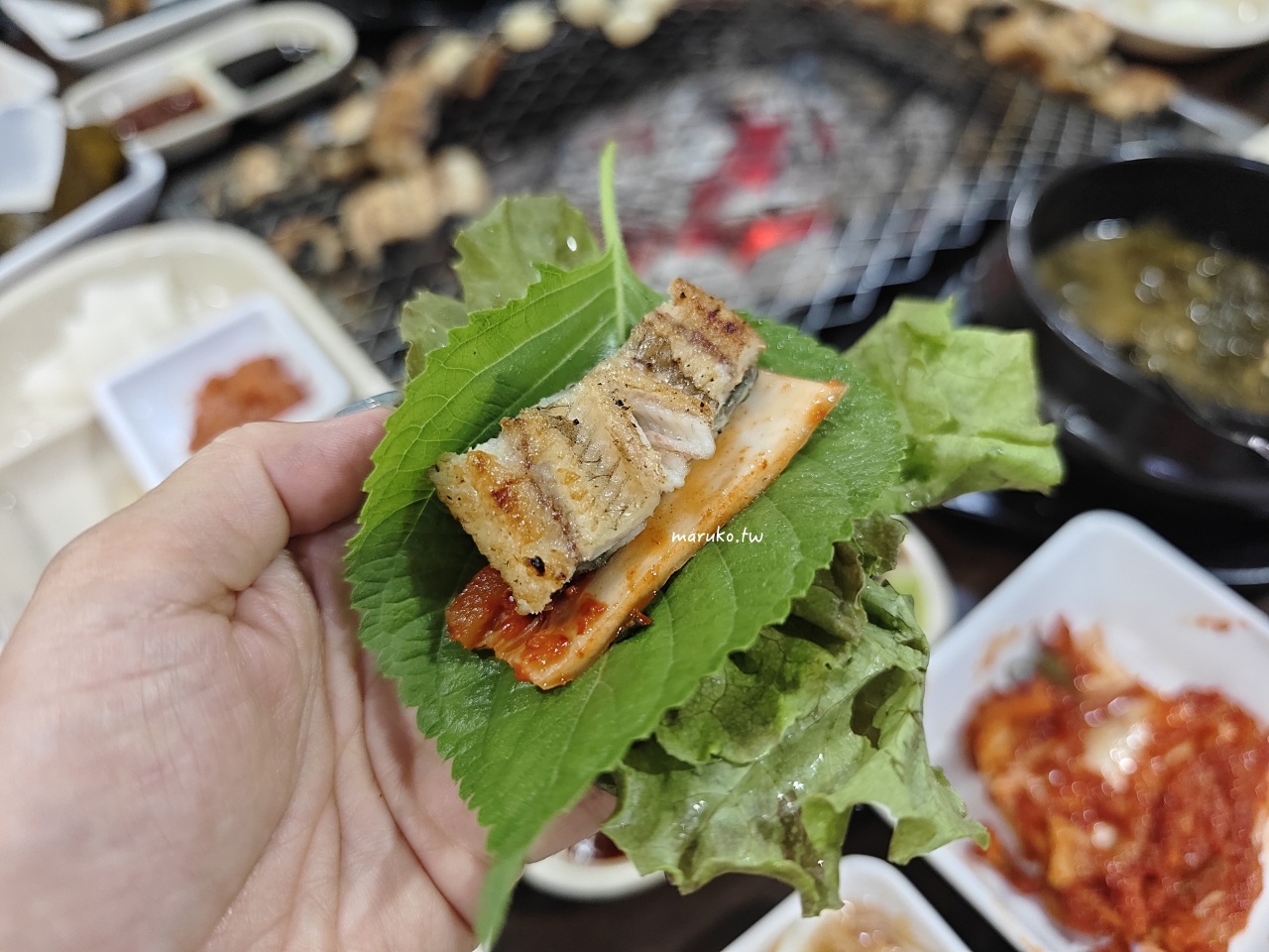 【弘大站美食推薦】首爾必吃風川鰻魚!現殺現烤活鰻魚,多種包生菜吃法一次滿足 @Maruko(丸子)與美食有個約會 【弘大站美食推薦】首爾必吃風川鰻魚!現殺現烤活鰻魚,多種包生菜吃法一次滿足 @Maruko(丸子)與美食有個約會