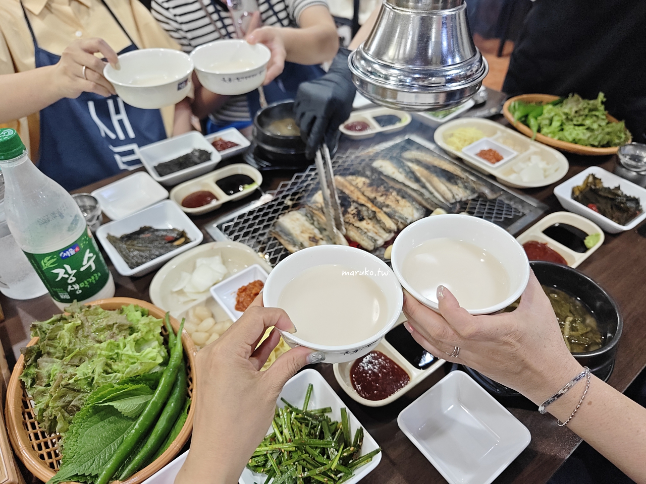 【弘大站美食推薦】首爾必吃風川鰻魚!現殺現烤活鰻魚,多種包生菜吃法一次滿足 @Maruko(丸子)與美食有個約會 【弘大站美食推薦】首爾必吃風川鰻魚!現殺現烤活鰻魚,多種包生菜吃法一次滿足 @Maruko(丸子)與美食有個約會