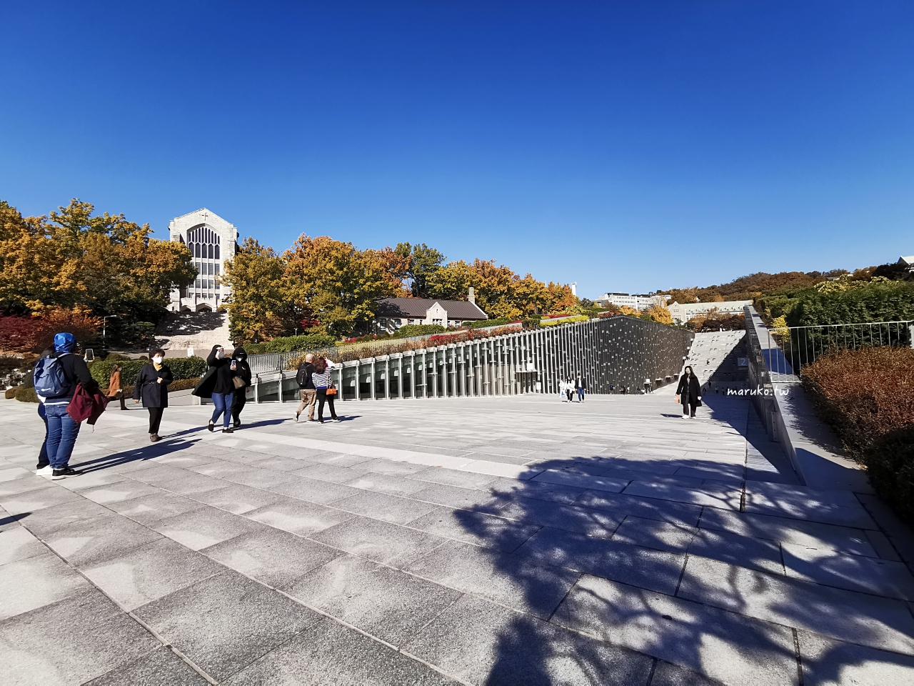 【首爾】梨花女子大學 韓國第一所女子大學百年學府,秋天賞楓行程推薦! @Maruko(丸子)與美食有個約會 【首爾】梨花女子大學 韓國第一所女子大學百年學府,秋天賞楓行程推薦! @Maruko(丸子)與美食有個約會