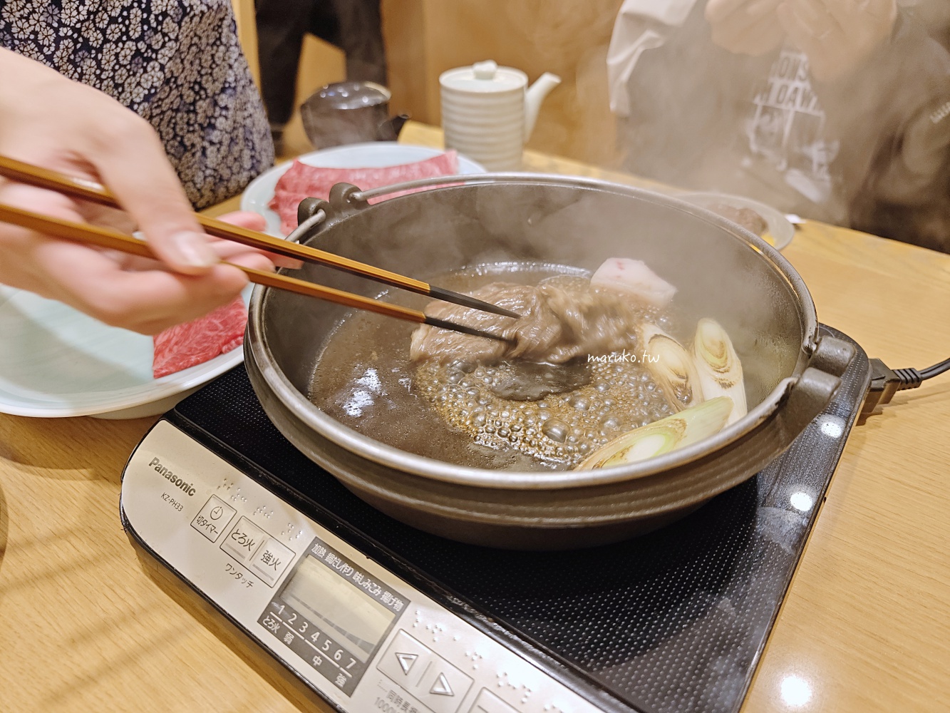 【東京美食】杉本壽喜燒 創業百年松阪牛壽喜燒老店，晴空塔美食推薦！ @Maruko(丸子)與美食有個約會