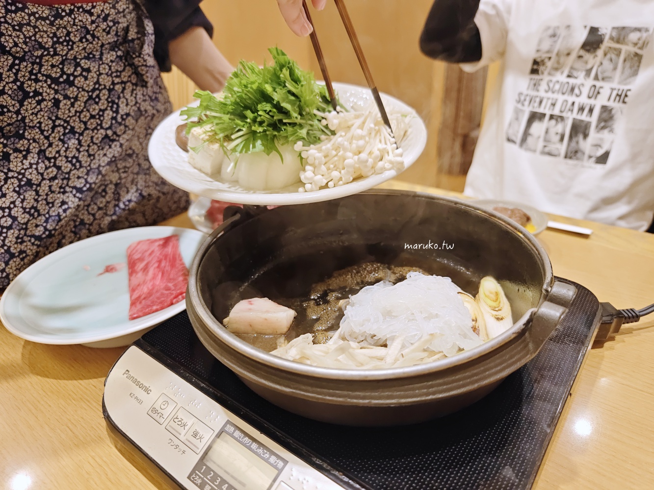 【東京美食】杉本壽喜燒 創業百年松阪牛壽喜燒老店，晴空塔美食推薦！ @Maruko(丸子)與美食有個約會