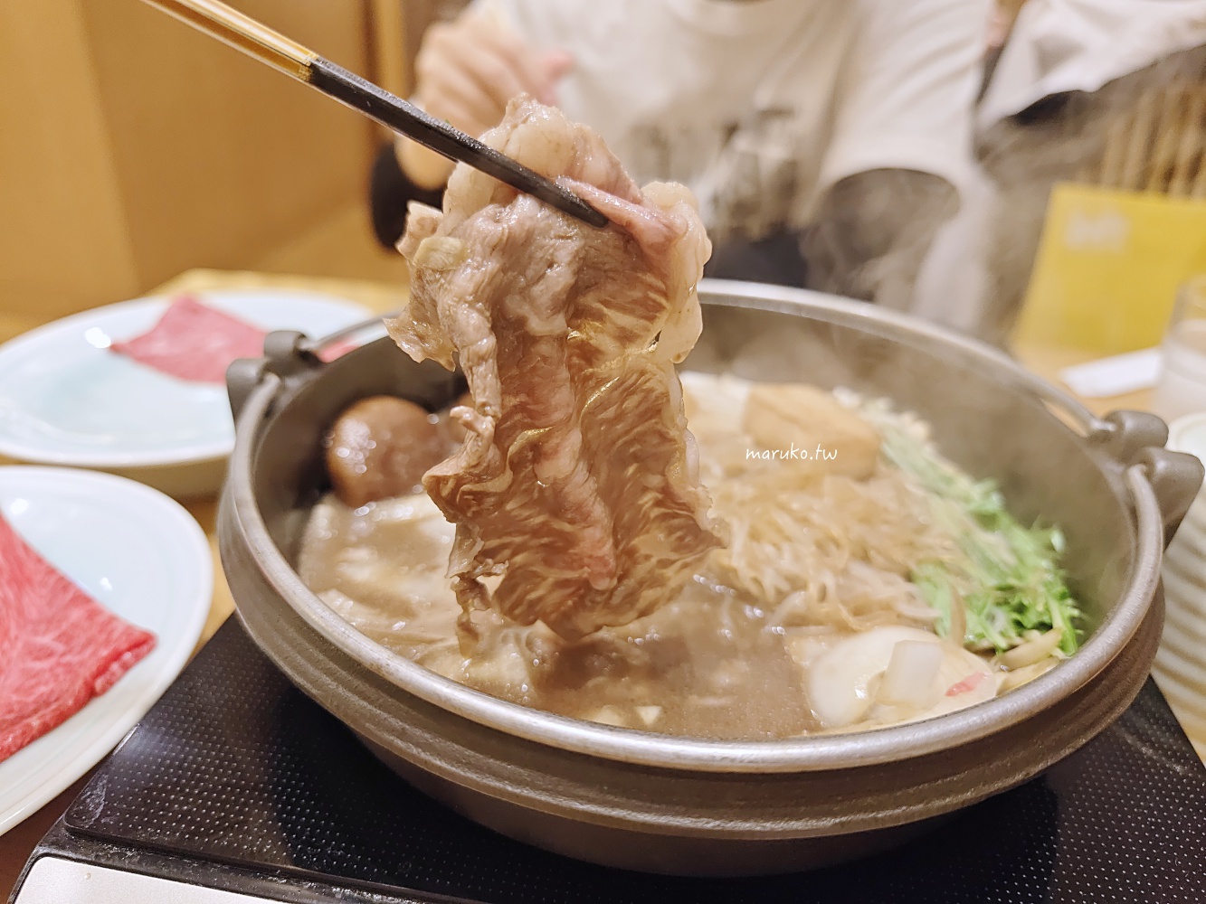 【東京美食】杉本壽喜燒 創業百年松阪牛壽喜燒老店，晴空塔美食推薦！ @Maruko(丸子)與美食有個約會