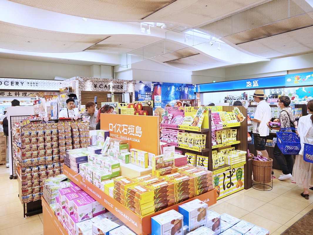 沖繩購物推薦｜國際通、Outlet、超市、藥妝、伴手禮一次整理 @Maruko(丸子)與美食有個約會
