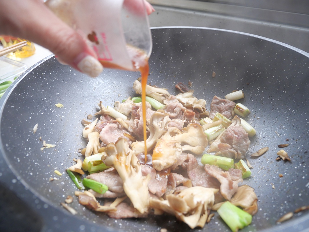 【食譜】蒜味醬燒豬肉 一次三道菜輕鬆上菜,平底鍋食譜分享! @Maruko(丸子)與美食有個約會 【食譜】蒜味醬燒豬肉 一次三道菜輕鬆上菜,平底鍋食譜分享! @Maruko(丸子)與美食有個約會