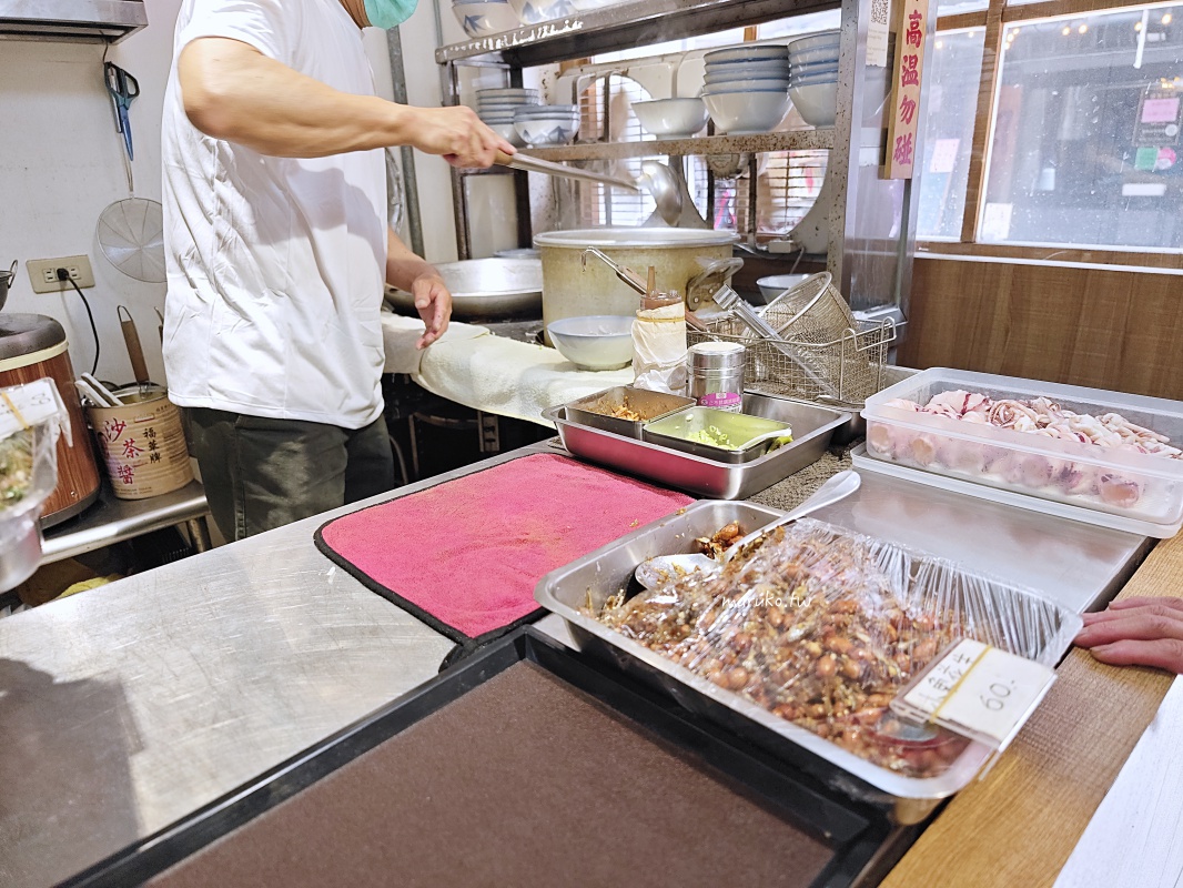 捷運中正紀念堂站美食「青鳥小卷米粉」澎湖直送小卷、宜蘭米粉，料好實在，南門市場週邊美食推薦！ @Maruko(丸子)與美食有個約會