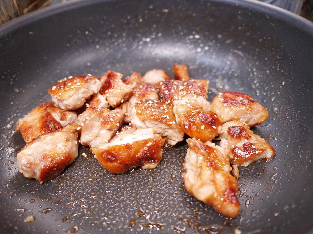 食譜｜蜜汁雞丁 大人小朋友都愛的甜甜香脆雞肉醬汁，掌握秘訣一次上手！ @Maruko(丸子)與美食有個約會