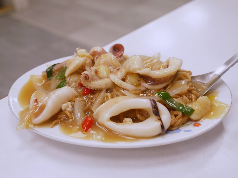 信義小吃部炒鱔魚專家｜台南三代傳承50年炒鱔魚意麵，乾炒、勾芡自由選！ @Maruko(丸子)與美食有個約會