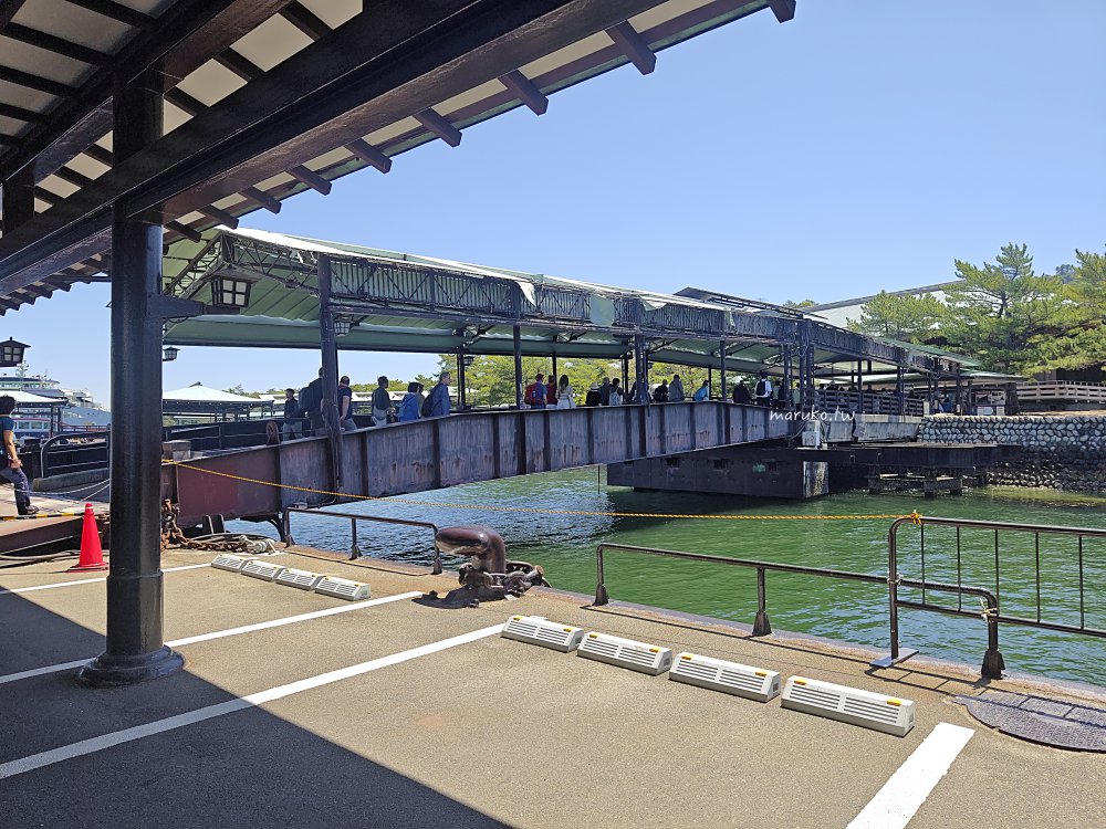 【宮島交通船】從廣島站出發至宮島嚴島神社 宮島渡輪交通船怎麼搭？JR PASS 乘車券使用分享！ @Maruko(丸子)與美食有個約會