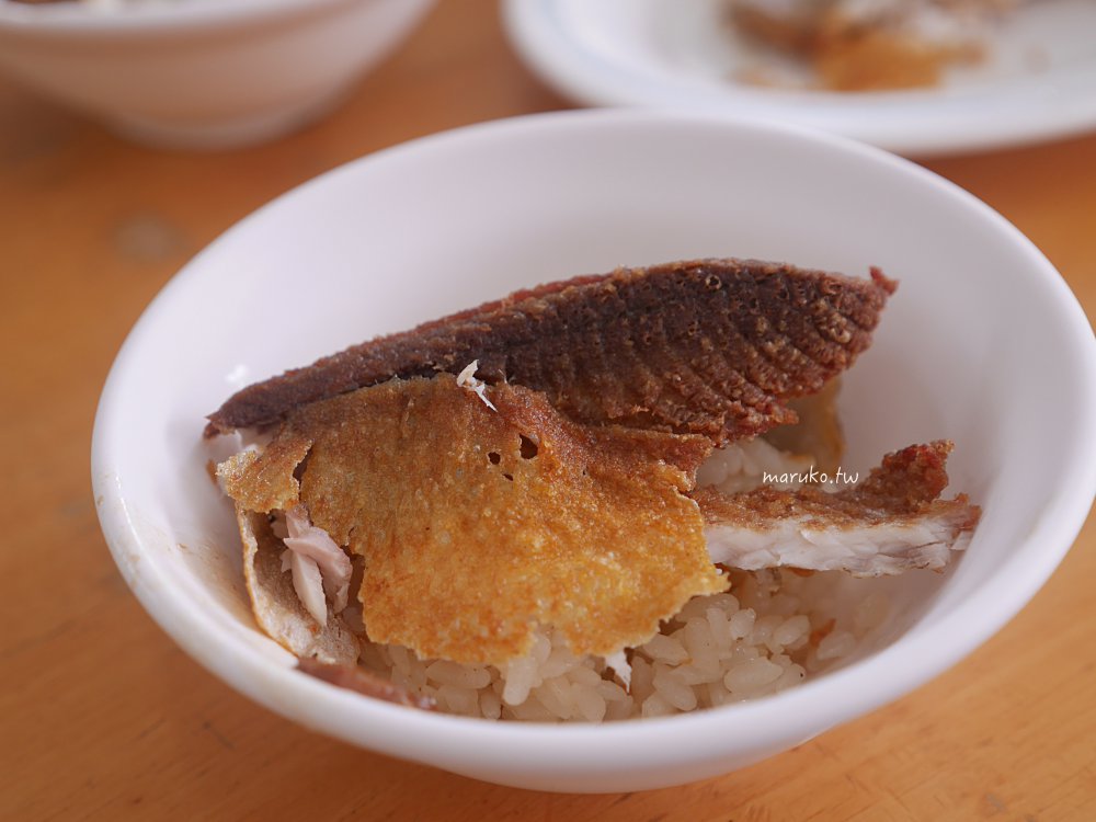 台南｜阿興虱目魚 在地人推薦炸虱目魚肚、魚腸、蒜頭飯(2023米其林必比登推介) @Maruko(丸子)與美食有個約會