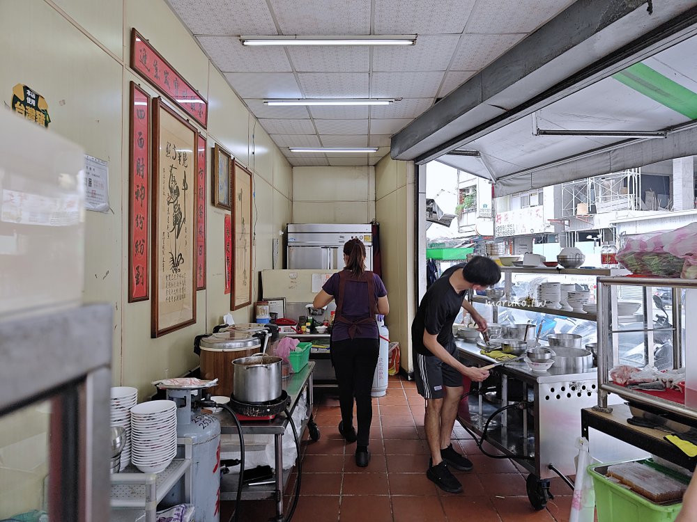 台南｜阿興虱目魚 在地人推薦炸虱目魚肚、魚腸、蒜頭飯(2023米其林必比登推介) @Maruko(丸子)與美食有個約會