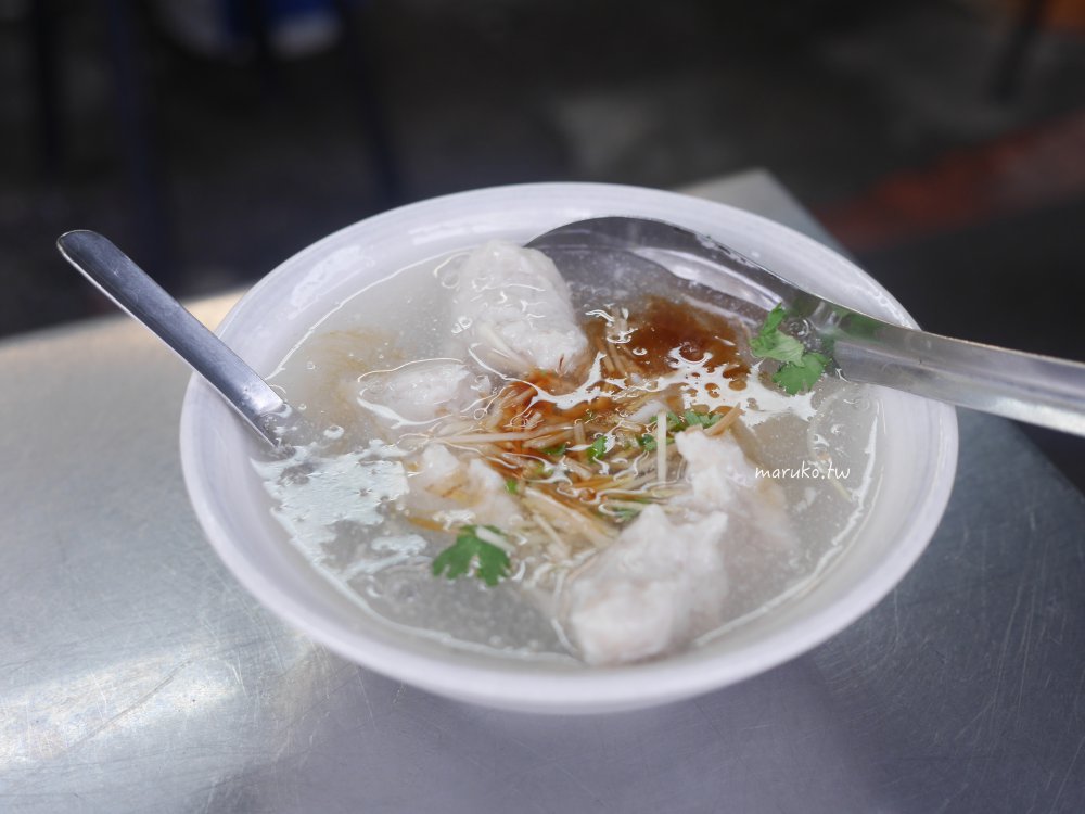 阿鳳浮水魚羹｜台南有魚肉塊的魚羹在地人最愛這味，營業至凌晨宵夜美食！ @Maruko(丸子)與美食有個約會
