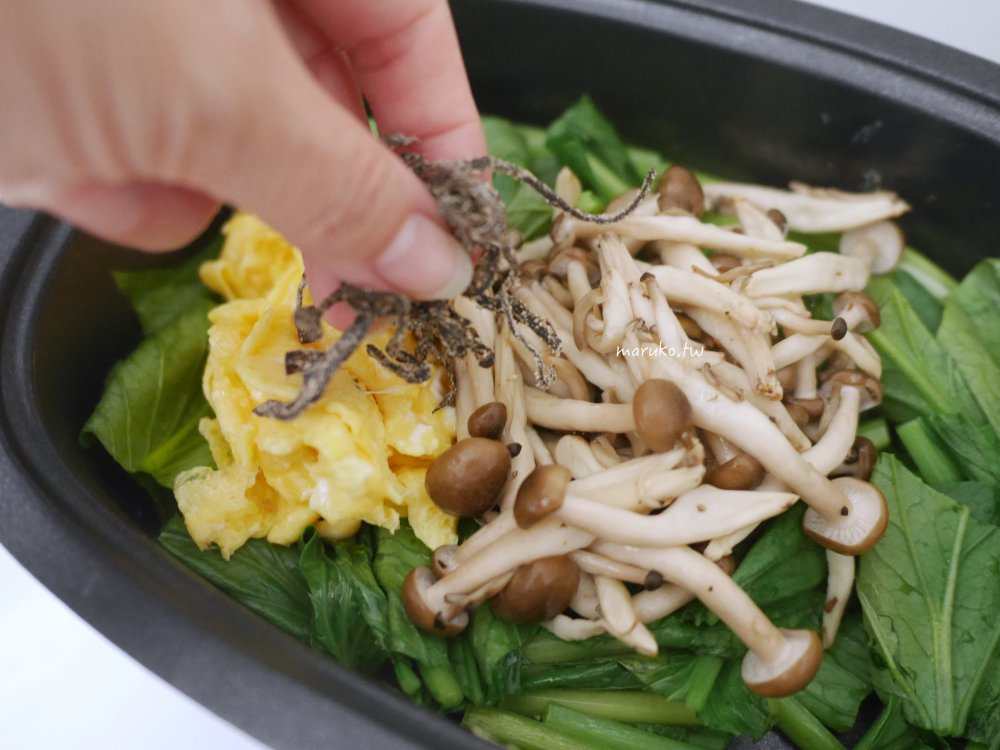 一次3道菜「油菜鴻禧菇炒蛋」步驟對了！乾炒鴻禧菇讓香氣更足夠 @Maruko(丸子)與美食有個約會