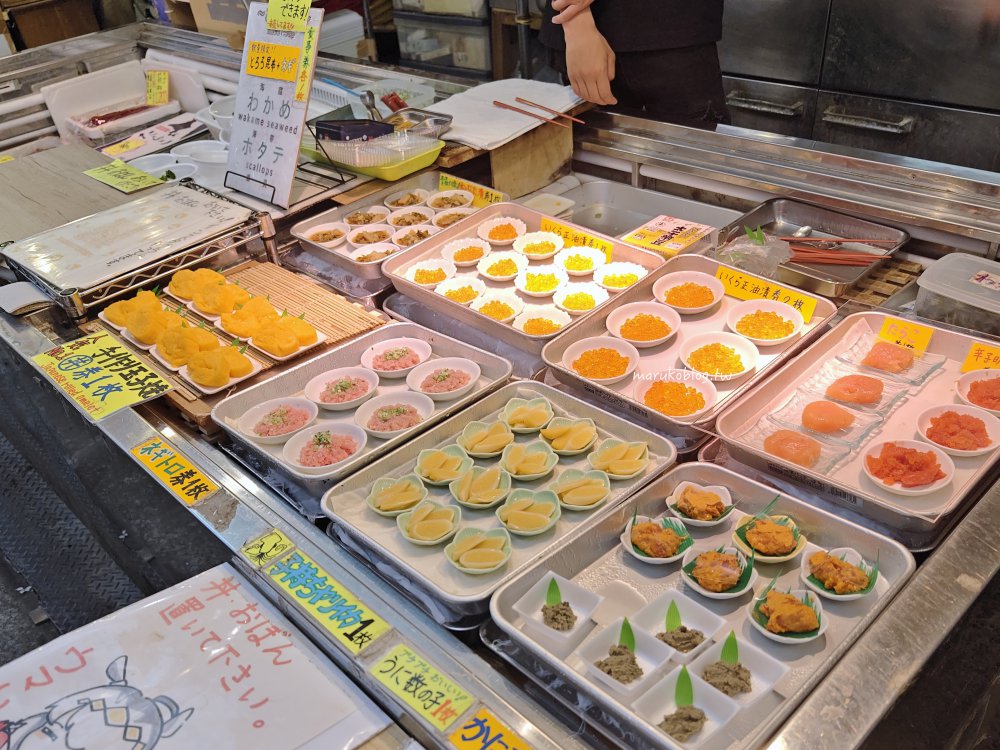 【青森美食】古川市場青森魚菜市場早餐|30間攤販任你挑,自助海鮮丼飯超人氣 @Maruko(丸子)與美食有個約會 【青森美食】古川市場青森魚菜市場早餐|30間攤販任你挑,自助海鮮丼飯超人氣 @Maruko(丸子)與美食有個約會