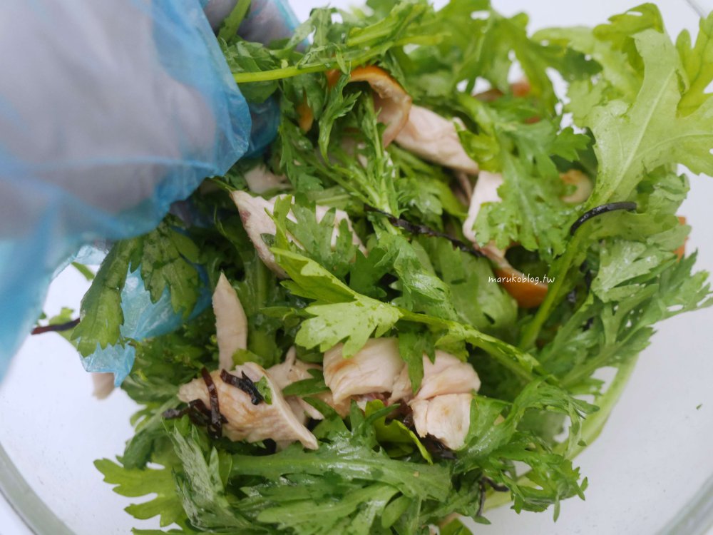 山茼蒿食譜「涼拌雞肉沙拉」不只能煮湯,日式生菜沙拉這樣做清爽又開胃! @Maruko(丸子)與美食有個約會 山茼蒿食譜「涼拌雞肉沙拉」不只能煮湯,日式生菜沙拉這樣做清爽又開胃! @Maruko(丸子)與美食有個約會