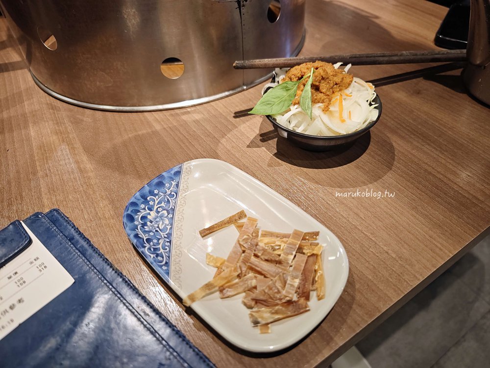 台北火鍋「雅香石頭火鍋」西門町50年老牌沙茶火鍋爆炒肉片鍋底經典原味呈現 @Maruko(丸子)與美食有個約會