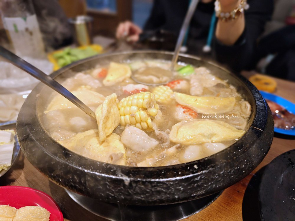 台北火鍋「雅香石頭火鍋」西門町50年老牌沙茶火鍋爆炒肉片鍋底經典原味呈現 @Maruko(丸子)與美食有個約會 台北火鍋「雅香石頭火鍋」西門町50年老牌沙茶火鍋爆炒肉片鍋底經典原味呈現 @Maruko(丸子)與美食有個約會