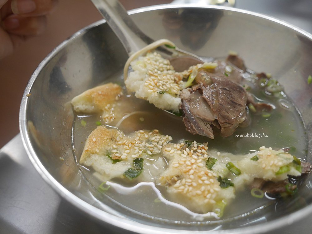 捷運龍山寺站美食「麵鄉安徽淮南牛肉湯」手工現烤秒殺人氣老麵蔥餅,每週只營業三天 @Maruko(丸子)與美食有個約會 捷運龍山寺站美食「麵鄉安徽淮南牛肉湯」手工現烤秒殺人氣老麵蔥餅,每週只營業三天 @Maruko(丸子)與美食有個約會