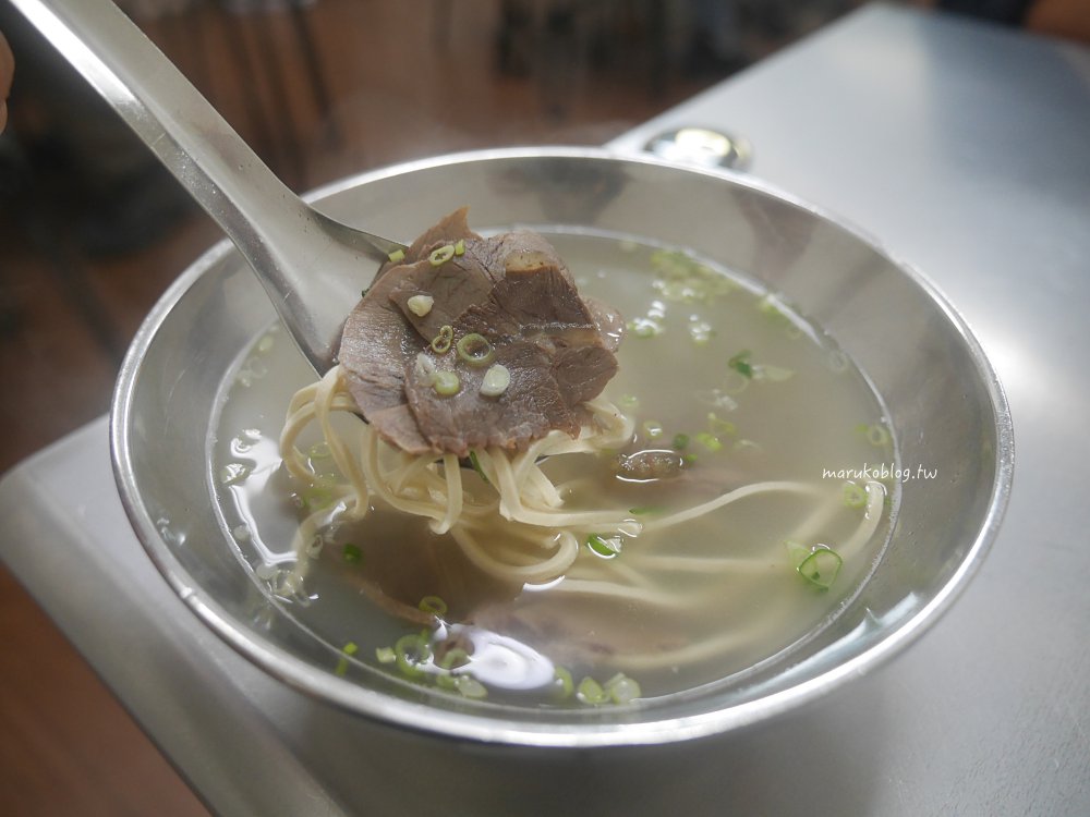 捷運龍山寺站美食「麵鄉安徽淮南牛肉湯」手工現烤秒殺人氣老麵蔥餅,每週只營業三天 @Maruko(丸子)與美食有個約會 捷運龍山寺站美食「麵鄉安徽淮南牛肉湯」手工現烤秒殺人氣老麵蔥餅,每週只營業三天 @Maruko(丸子)與美食有個約會