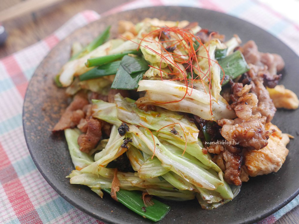 豬肉食譜「回鍋肉」炒高麗菜清脆又爽口不辣，大人小朋友一起吃！ @Maruko(丸子)與美食有個約會
