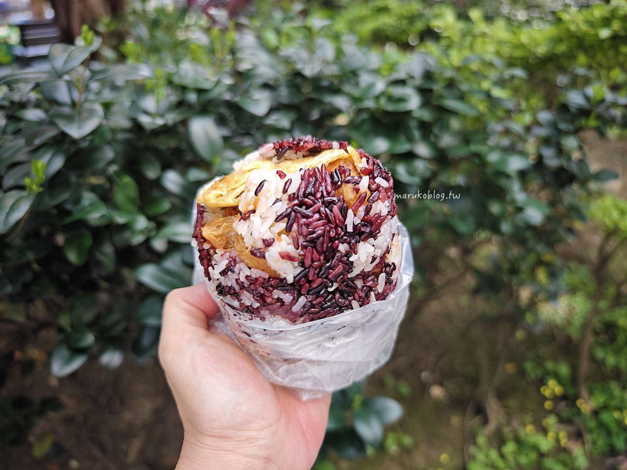 【萬華美食】本丸特製飯糰：比手掌還大！環南市場人氣早餐，在地人排隊也要吃的傳統古早味 @Maruko(丸子)與美食有個約會