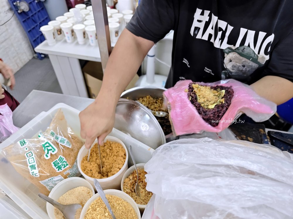 【萬華美食】本丸特製飯糰：比手掌還大！環南市場人氣早餐，在地人排隊也要吃的傳統古早味 @Maruko(丸子)與美食有個約會