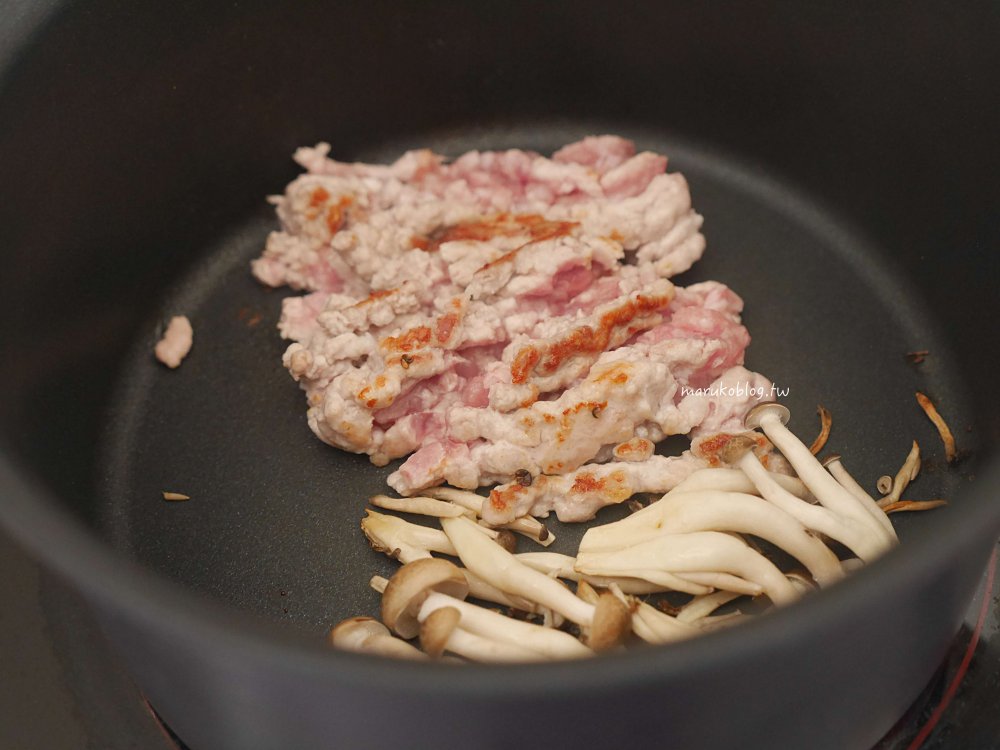 菠菜食譜「菠菜油豆腐燴絞肉」一鍋到底簡單快速入味跟著做 @Maruko(丸子)與美食有個約會