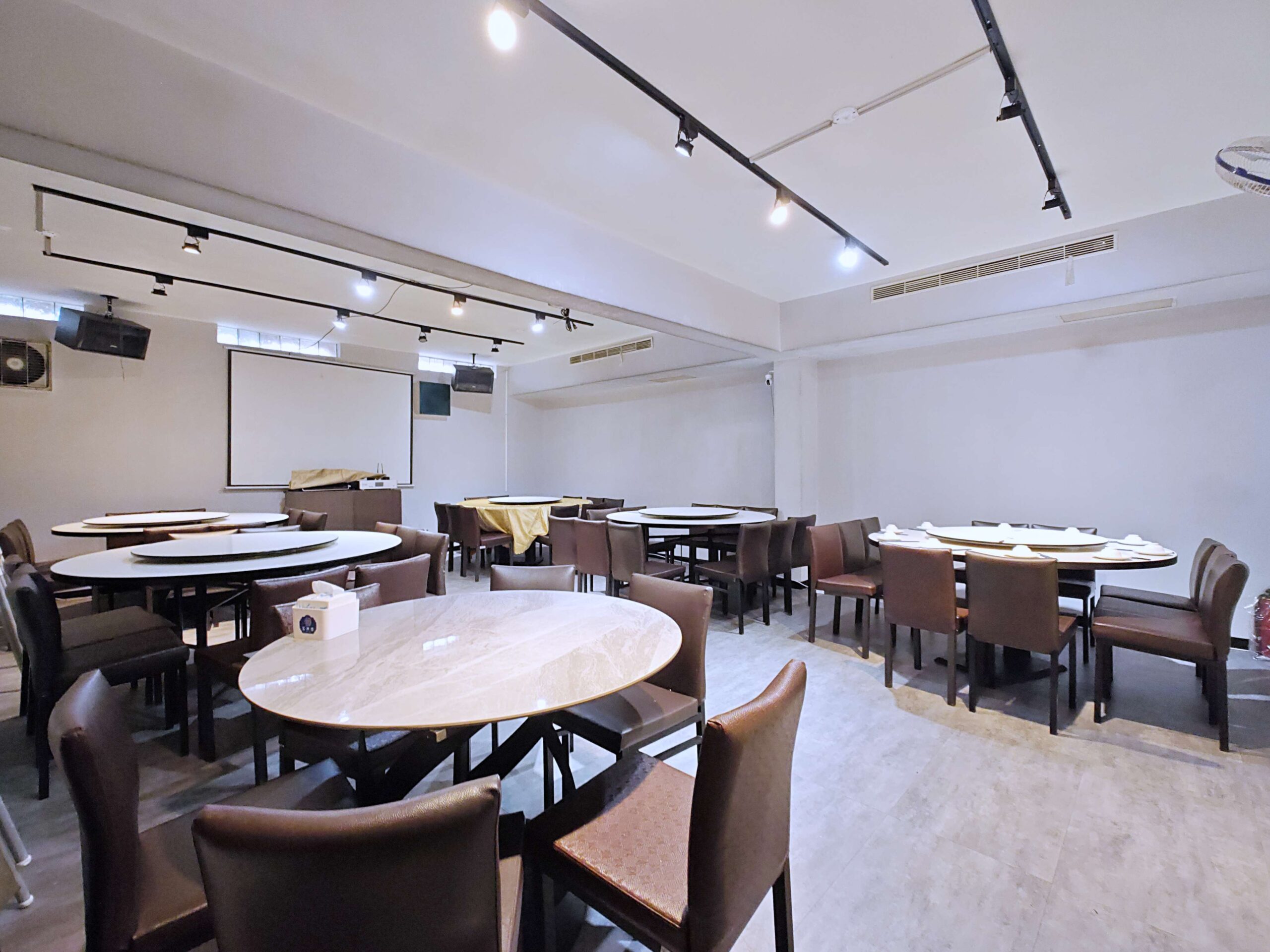 新店美食「宸軒園粵菜海鮮」在地人最愛港式蒸籠點心,必點脆皮雞、金沙子排經濟實惠道道港味十足 @Maruko(丸子)與美食有個約會 新店美食「宸軒園粵菜海鮮」在地人最愛港式蒸籠點心,必點脆皮雞、金沙子排經濟實惠道道港味十足 @Maruko(丸子)與美食有個約會