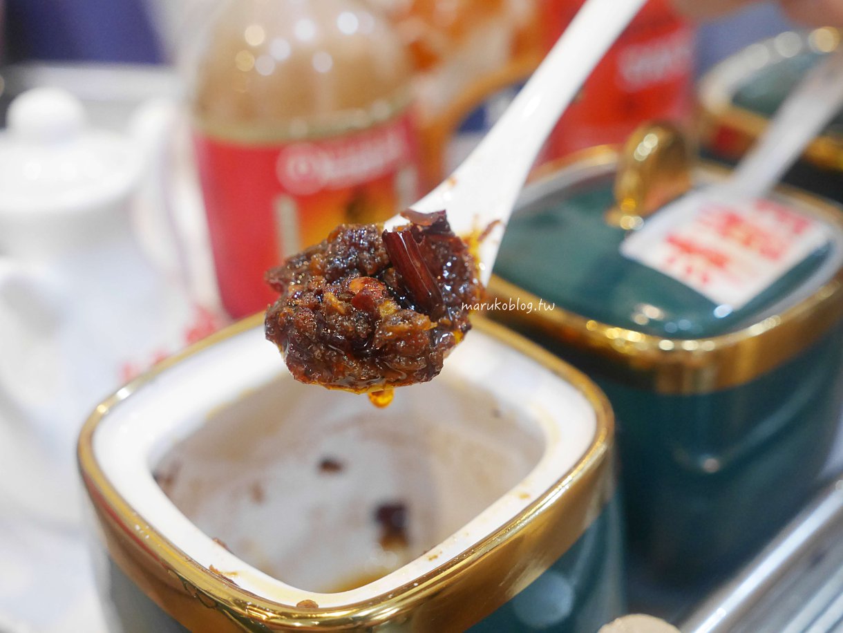 新店美食「宸軒園粵菜海鮮」在地人最愛港式蒸籠點心，必點脆皮雞、金沙子排經濟實惠道道港味十足 @Maruko(丸子)與美食有個約會