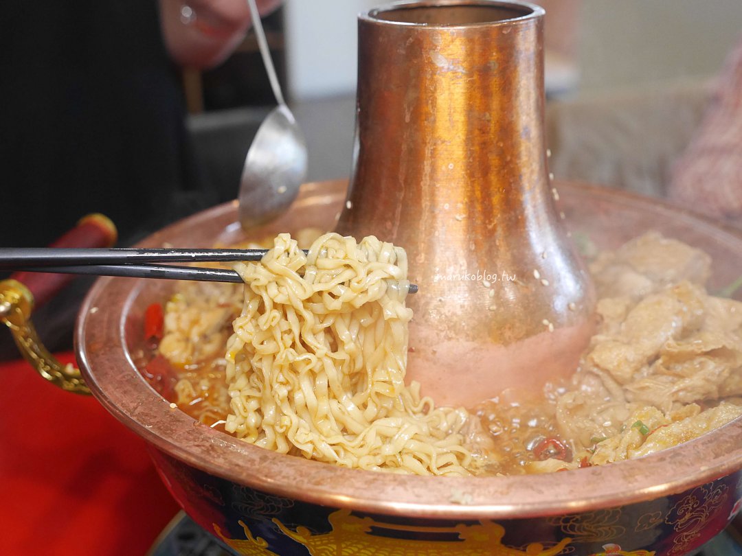 屏東美食「錄鼎記酸菜魚」首創一個人也能吃酸菜魚，麻辣火鍋雞肉山更夠味 @Maruko(丸子)與美食有個約會