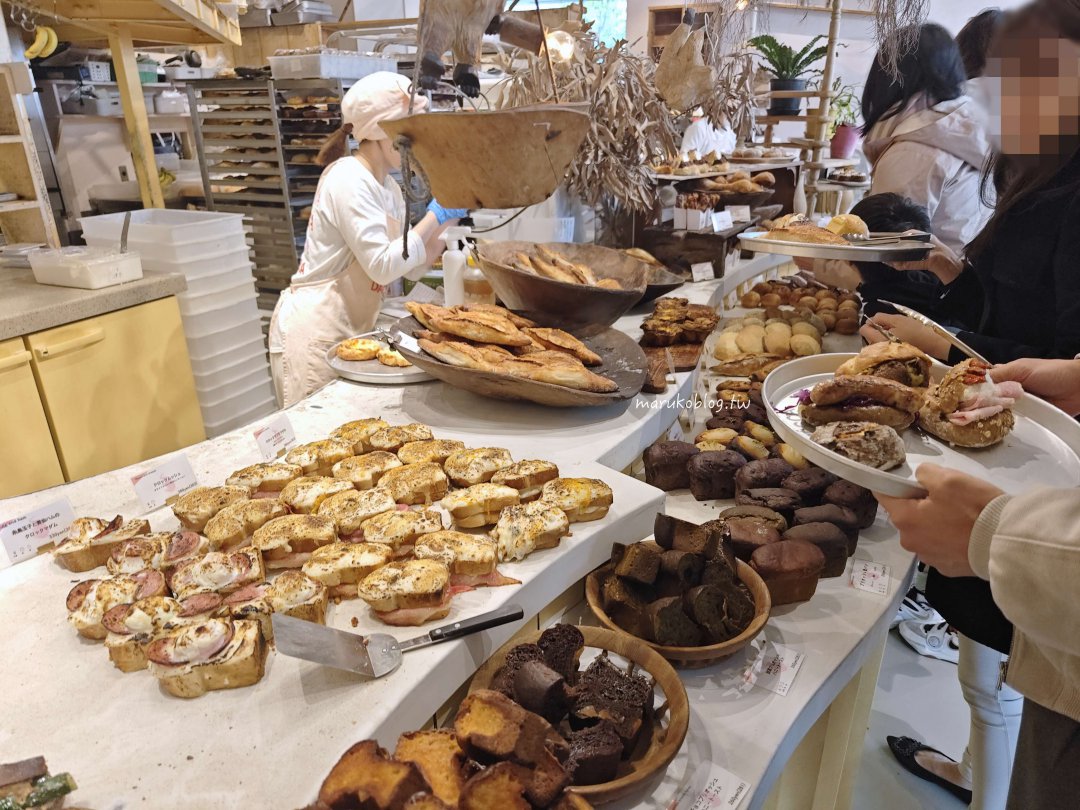 【福岡早餐推薦】DACOMECCA:博多車站超人氣排隊麵包店!必吃爆餡炭火烤香腸酸種麵包 @Maruko(丸子)與美食有個約會 【福岡早餐推薦】DACOMECCA:博多車站超人氣排隊麵包店!必吃爆餡炭火烤香腸酸種麵包 @Maruko(丸子)與美食有個約會