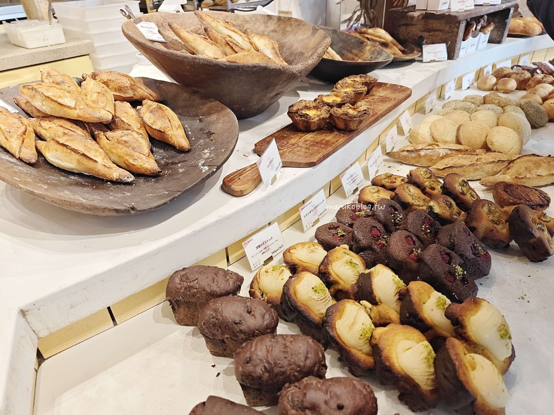 【福岡早餐推薦】DACOMECCA:博多車站超人氣排隊麵包店!必吃爆餡炭火烤香腸酸種麵包 @Maruko(丸子)與美食有個約會 【福岡早餐推薦】DACOMECCA:博多車站超人氣排隊麵包店!必吃爆餡炭火烤香腸酸種麵包 @Maruko(丸子)與美食有個約會