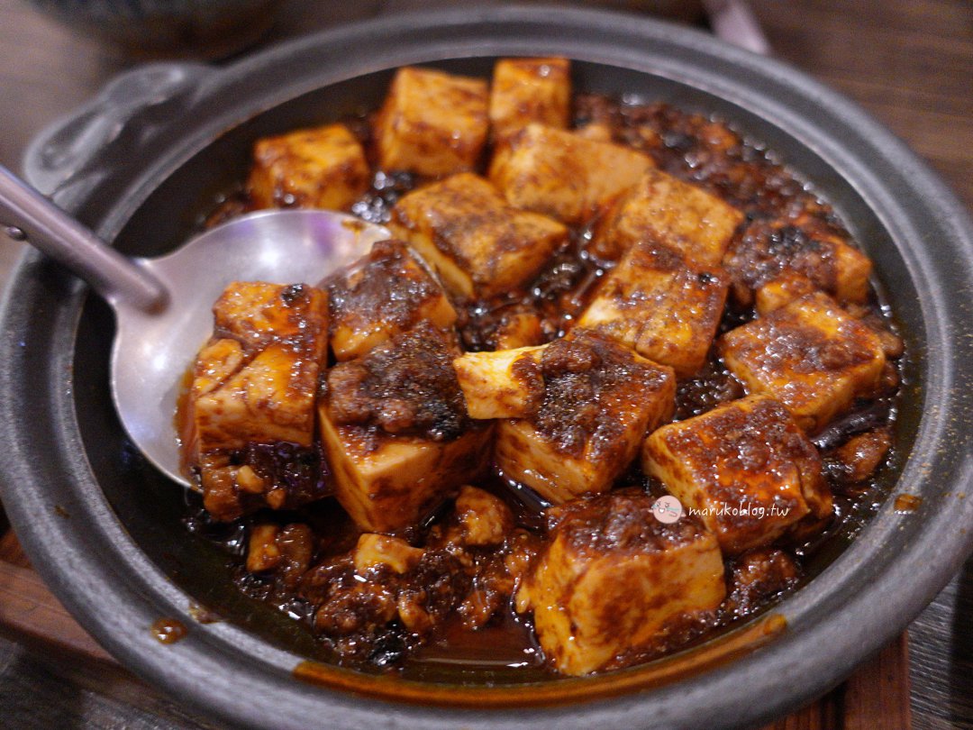 福岡天神晚餐推薦｜博多一門餃子酒場：現煎焦脆餃子與麻婆豆腐太犯規 @Maruko(丸子)與美食有個約會