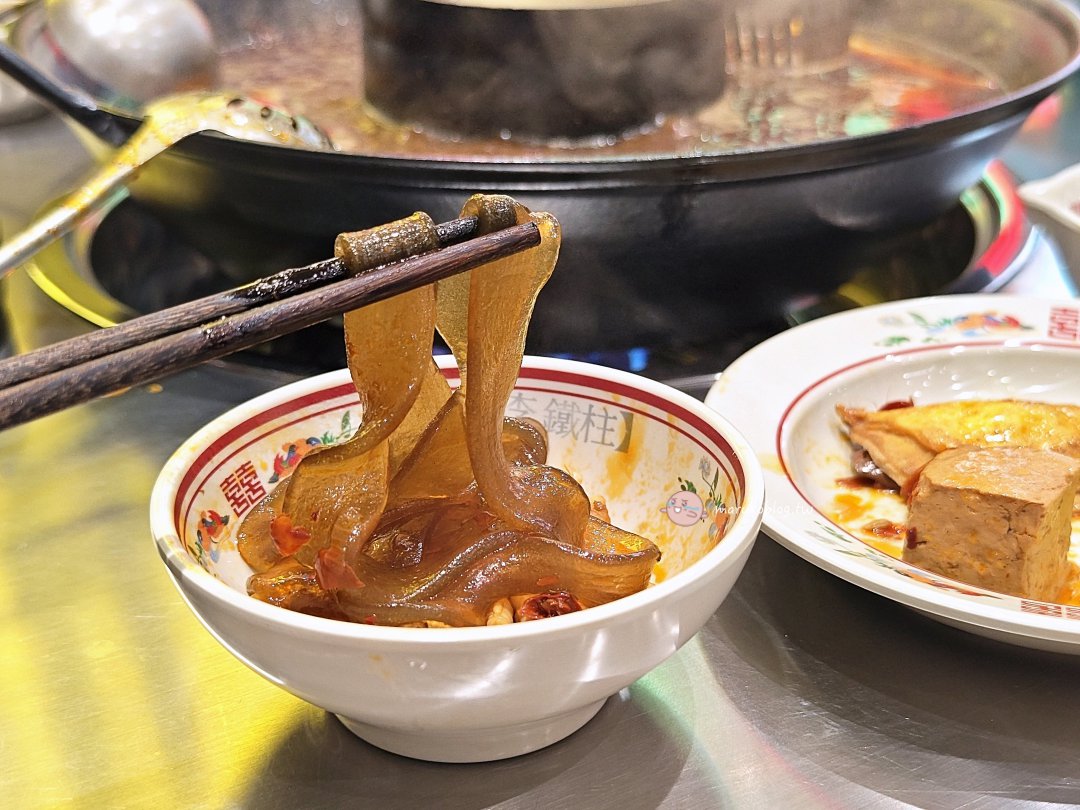 老鐵柱老火鍋正統重慶麻辣火鍋必吃推薦|滷味小點香麻開胃(台北捷運國父紀念館站) @Maruko(丸子)與美食有個約會 老鐵柱老火鍋正統重慶麻辣火鍋必吃推薦|滷味小點香麻開胃(台北捷運國父紀念館站) @Maruko(丸子)與美食有個約會