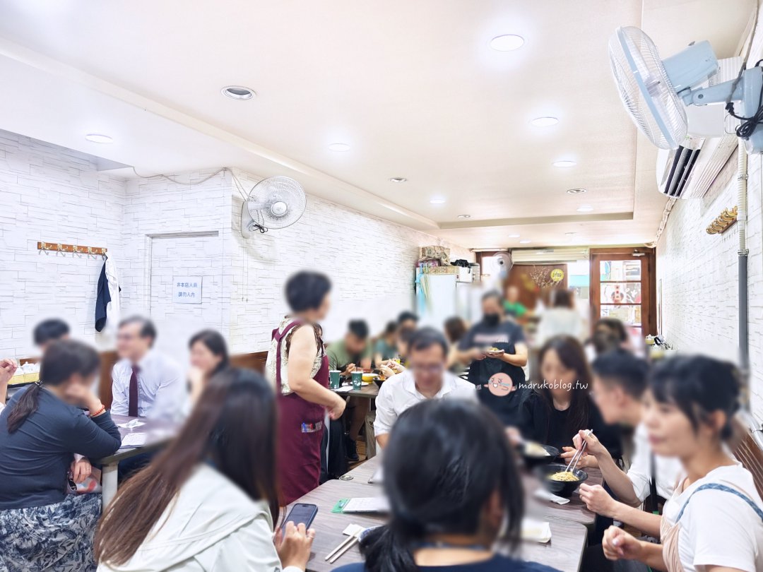 台北南京復興美食｜金玉滿堂芋餃抄手麵食：上班族最愛的紅油炒手、芋角與香辣麵點推薦 @Maruko(丸子)與美食有個約會